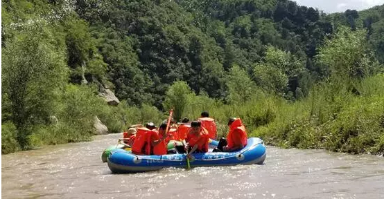 走進太行山，親水愛自然